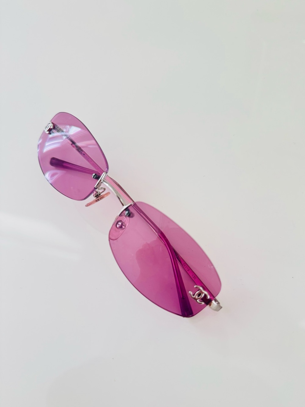 RARE 🍒Vintage Chanel pink  rimless sunglasses. - Picture 10 of 10